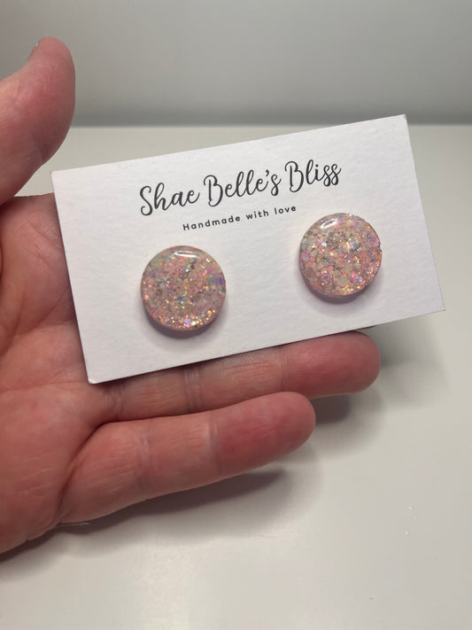 Shiloh Medium Studs