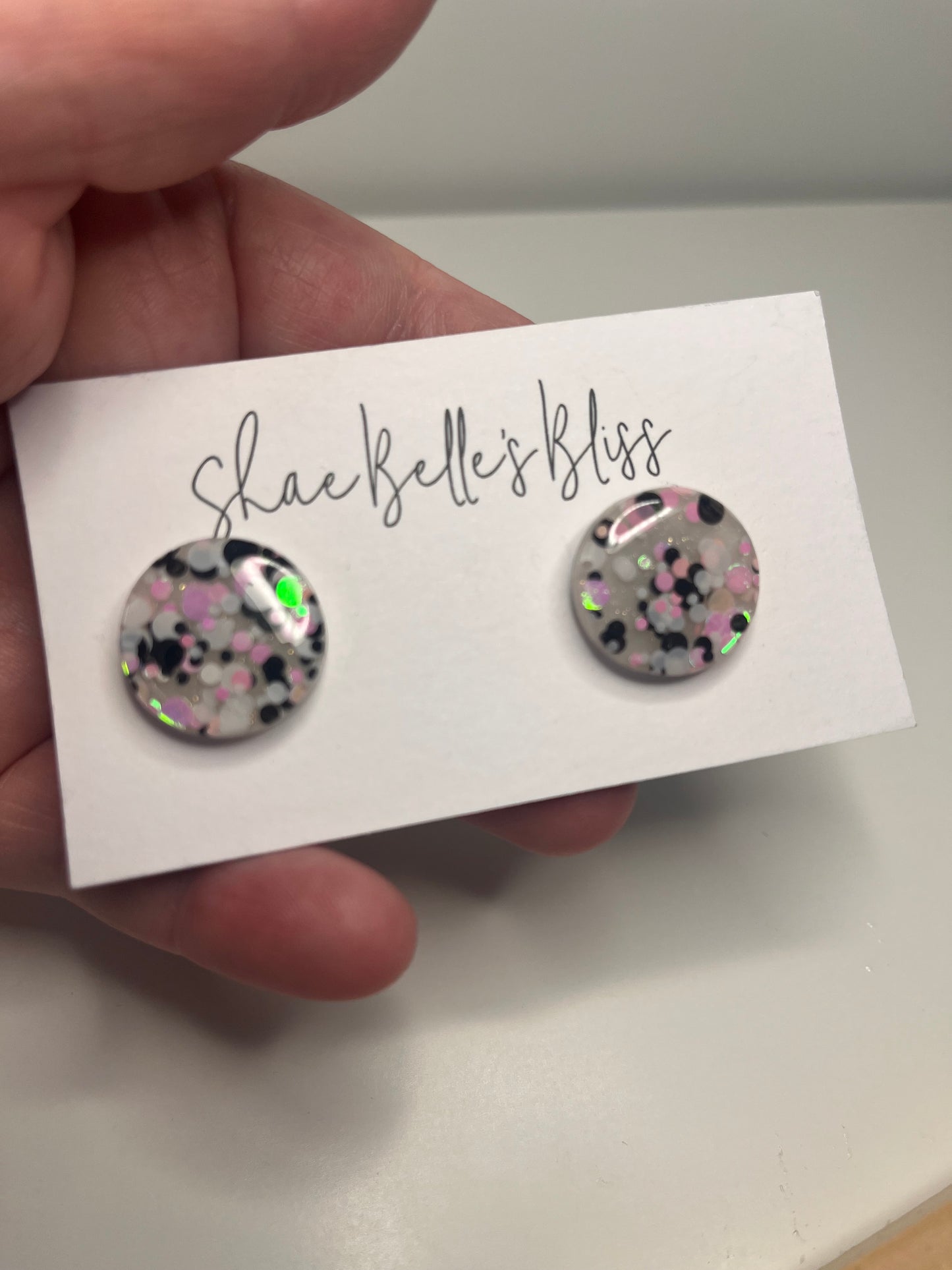 Shiloh Medium Studs