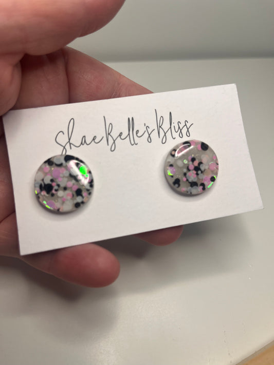 Shiloh Medium Studs
